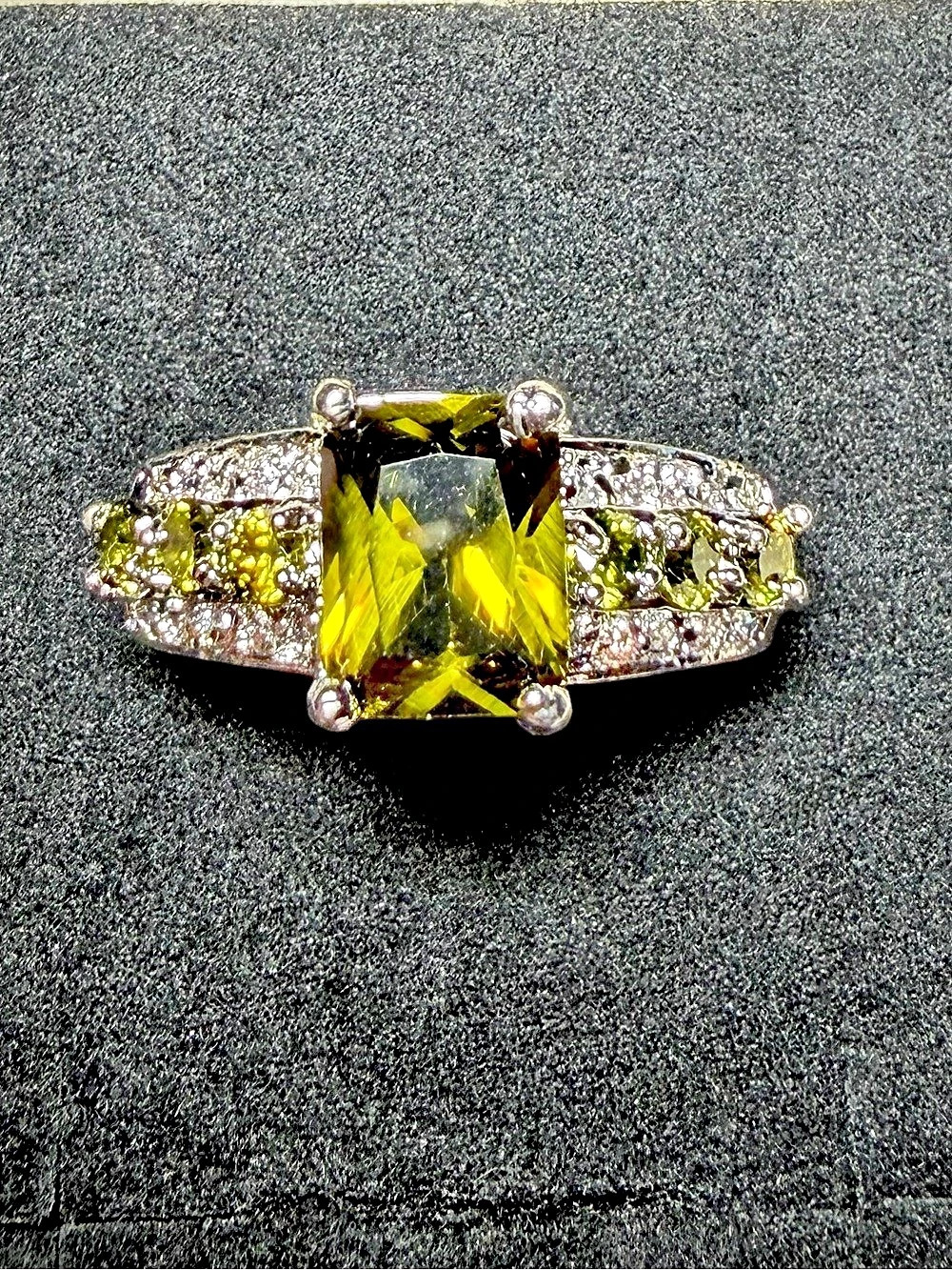 10K Green Gemstone Statement Ring
